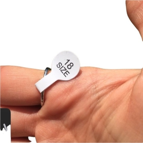 Faux Turquoise Fashion Silver Alloy Ring Size 8 - Picture 5 of 5